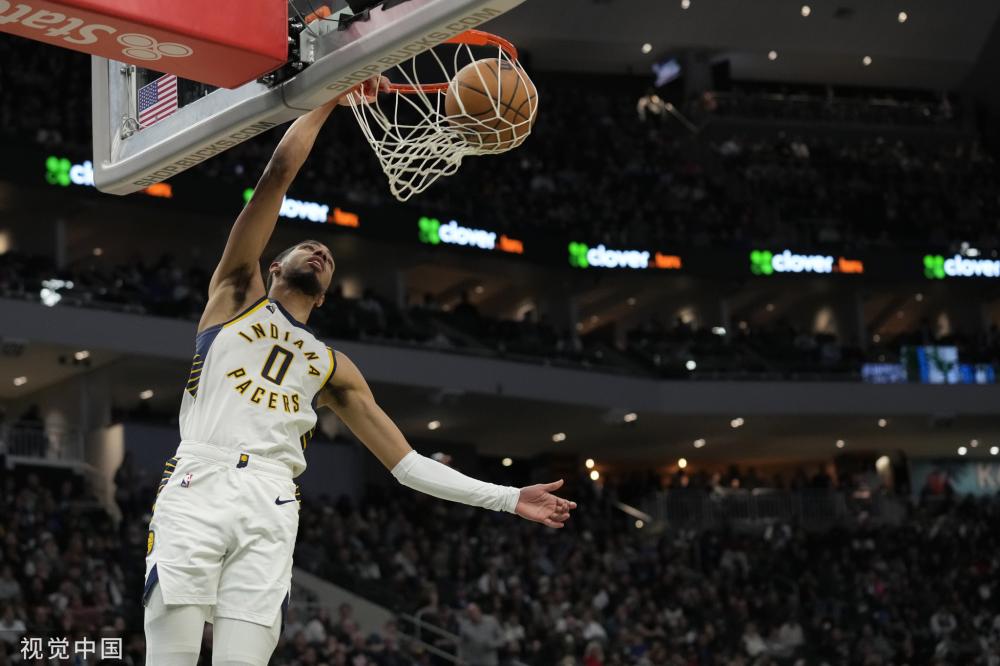 对球员进行 对球员进行