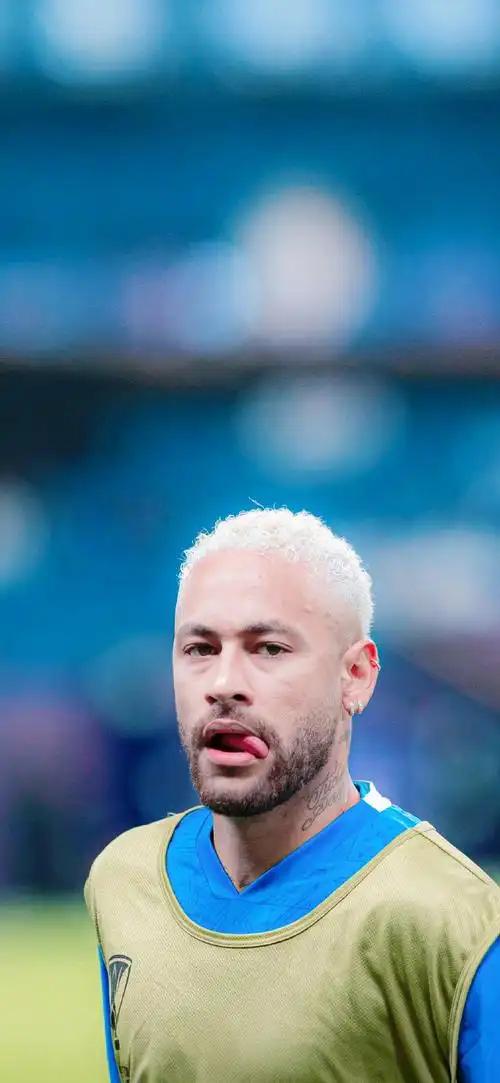 的抨击不仅 的抨击不仅