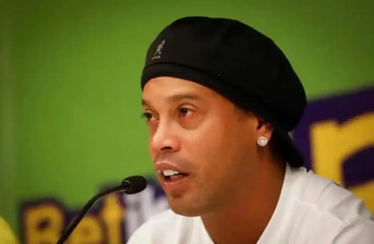 认可通过佩 认可通过佩